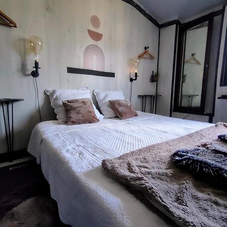 2Ch 4Pers Matelas M De Forme Kitchenette Sdb Wc Au Calme Cote Jardin Tulle Exterior foto